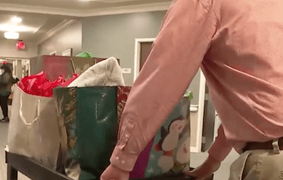 WhiteStone Residents Spread Cheer This Holiday Season